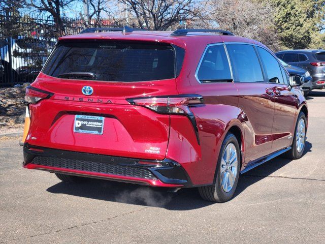 2021 Toyota Sienna XSE