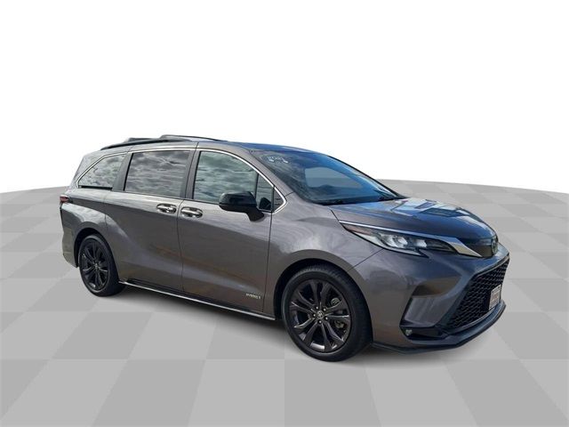 2021 Toyota Sienna XSE