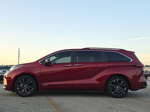 2021 Toyota Sienna XSE