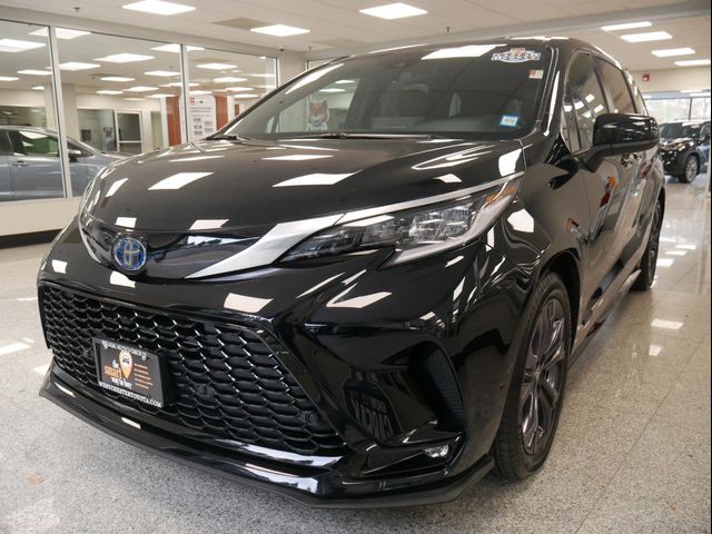 2021 Toyota Sienna XSE