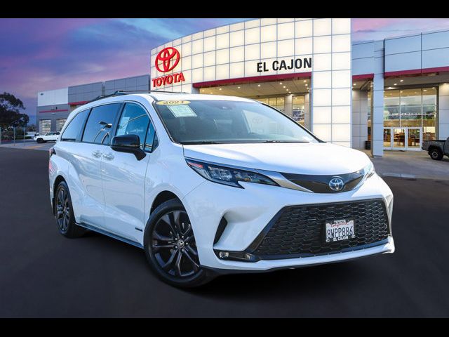 2021 Toyota Sienna XSE