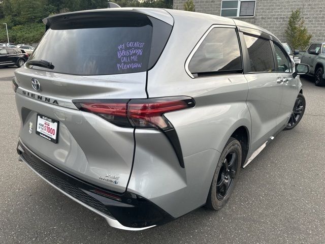 2021 Toyota Sienna XSE