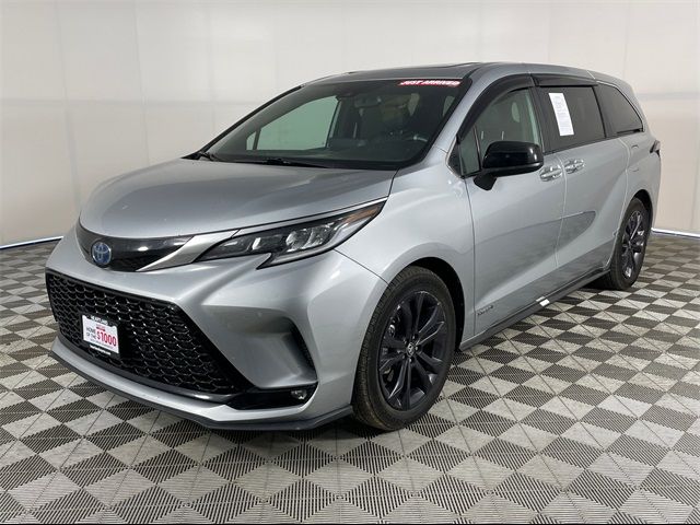 2021 Toyota Sienna XSE