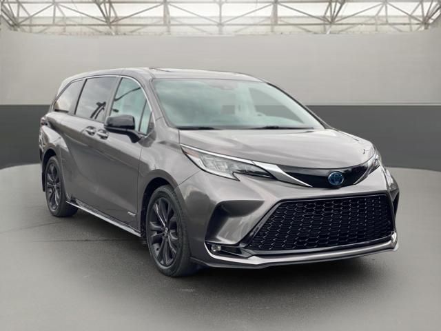 2021 Toyota Sienna XSE