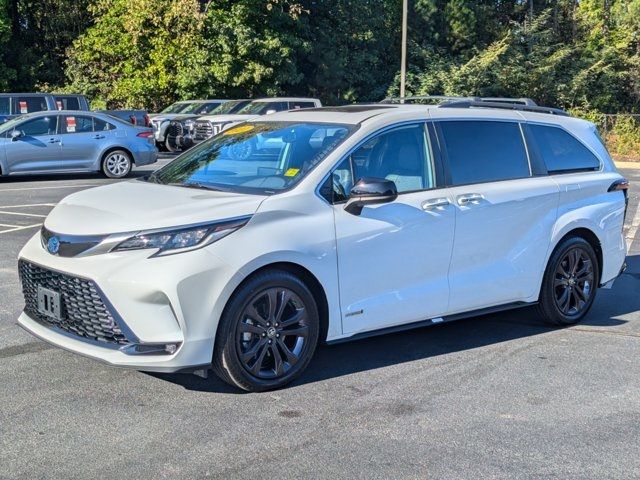 2021 Toyota Sienna XSE