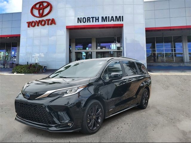 2021 Toyota Sienna XSE