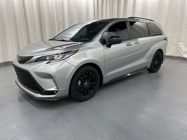 2021 Toyota Sienna XSE