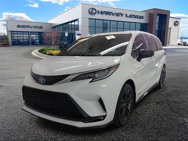 2021 Toyota Sienna XSE