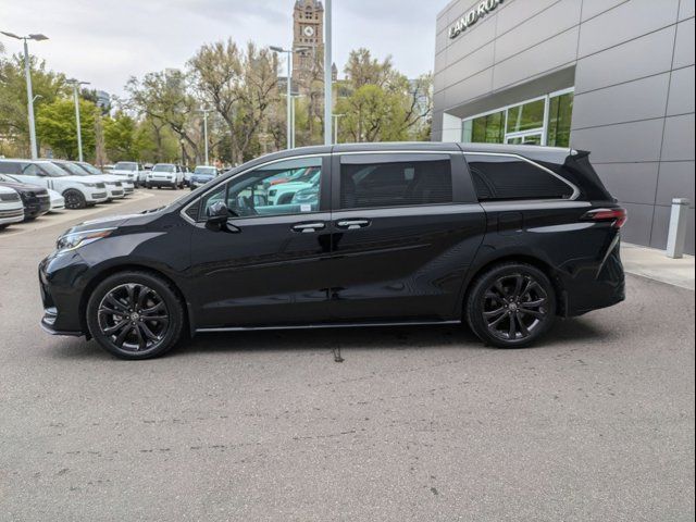 2021 Toyota Sienna XSE