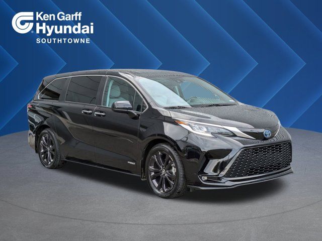 2021 Toyota Sienna XSE