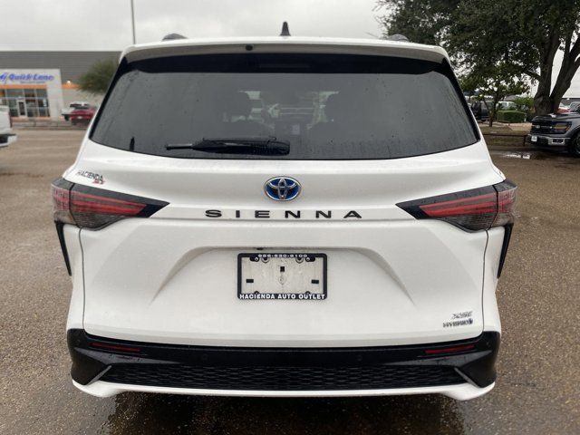 2021 Toyota Sienna XSE