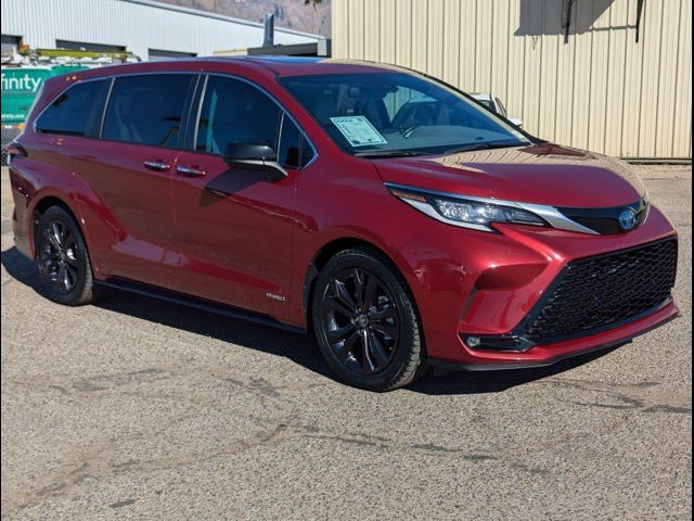 2021 Toyota Sienna XSE