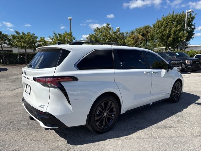 2021 Toyota Sienna XSE