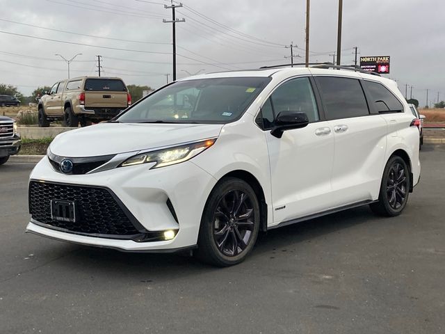 2021 Toyota Sienna XSE