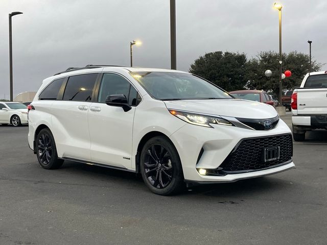 2021 Toyota Sienna XSE