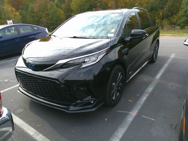 2021 Toyota Sienna XSE