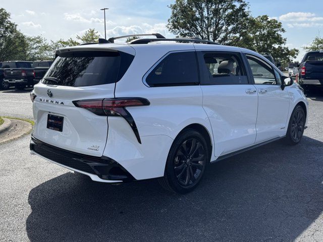 2021 Toyota Sienna XSE