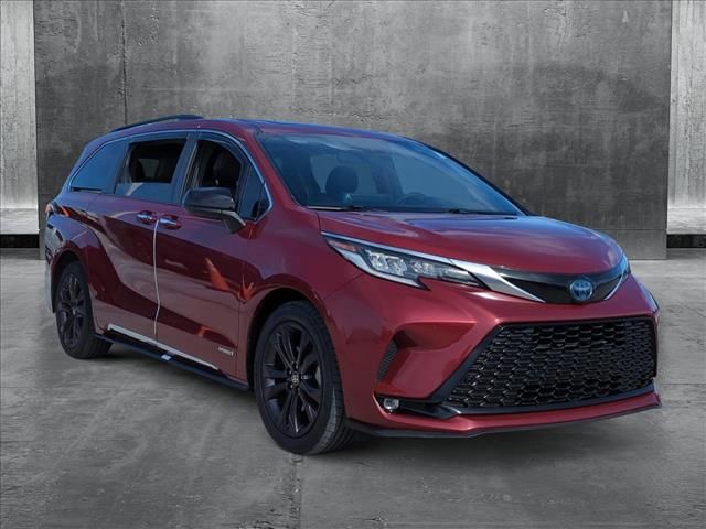 2021 Toyota Sienna XSE