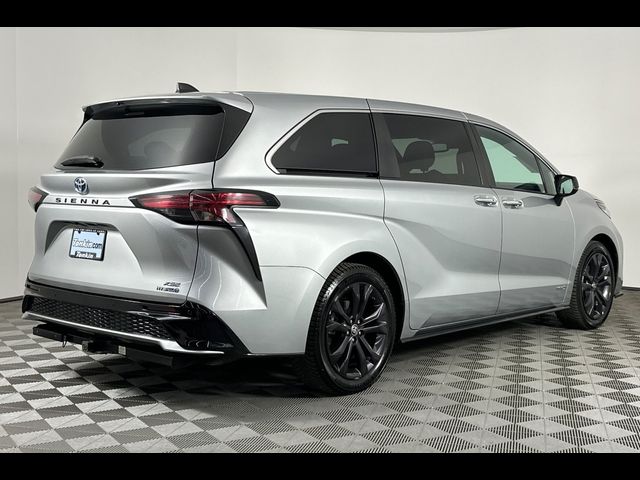 2021 Toyota Sienna XSE