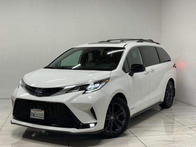 2021 Toyota Sienna XSE