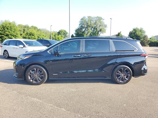 2021 Toyota Sienna XSE