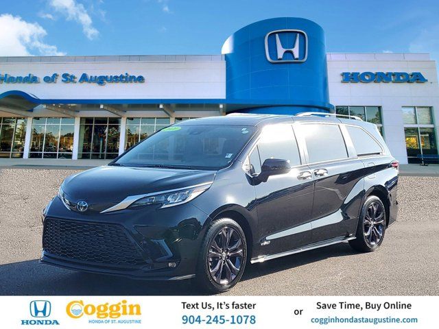 2021 Toyota Sienna XSE