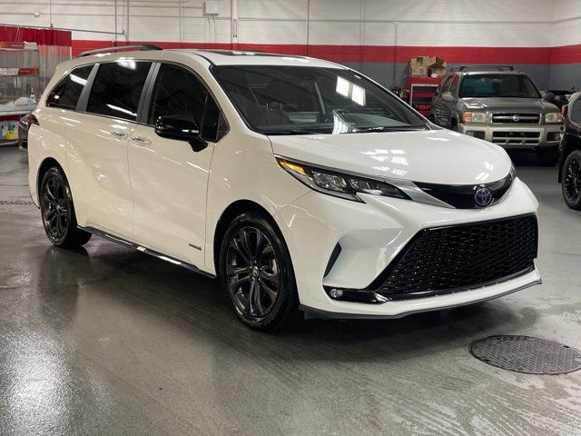 2021 Toyota Sienna XSE