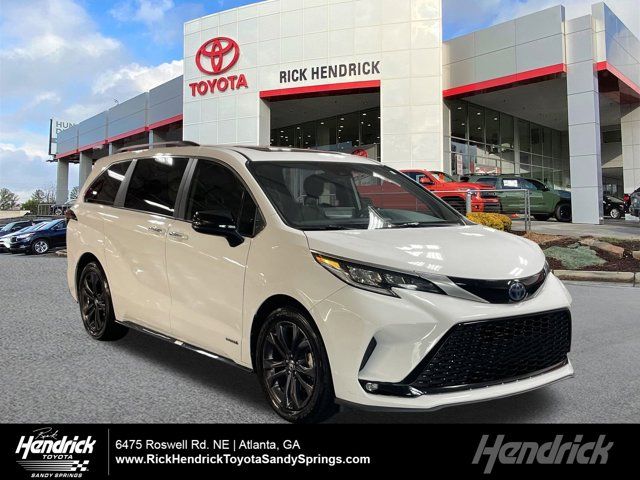 2021 Toyota Sienna XSE