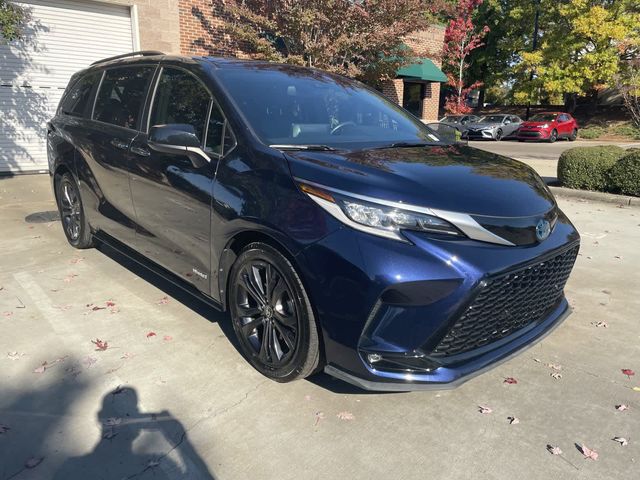 2021 Toyota Sienna XSE