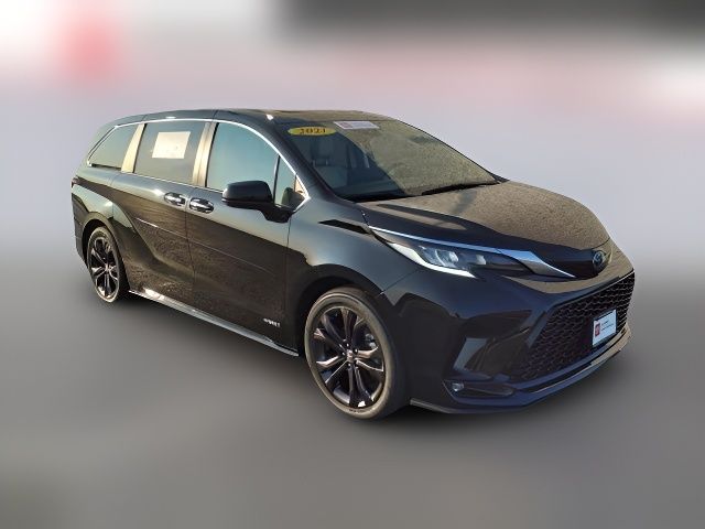 2021 Toyota Sienna XSE