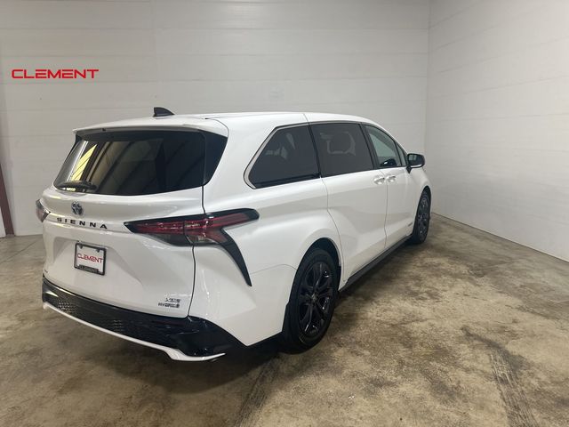 2021 Toyota Sienna XSE