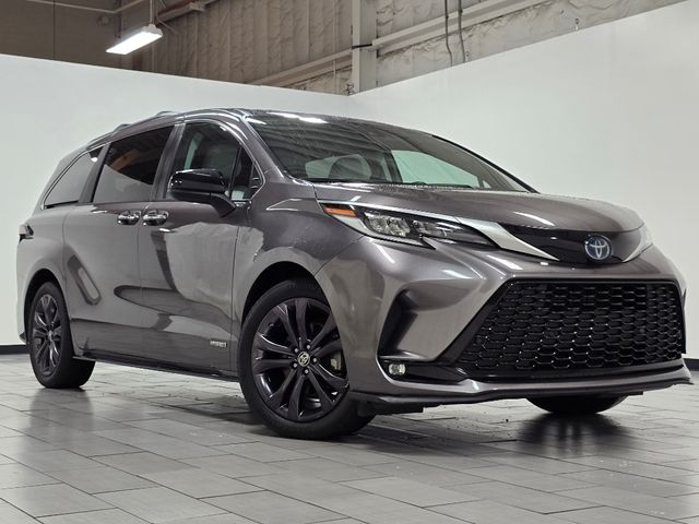 2021 Toyota Sienna XSE