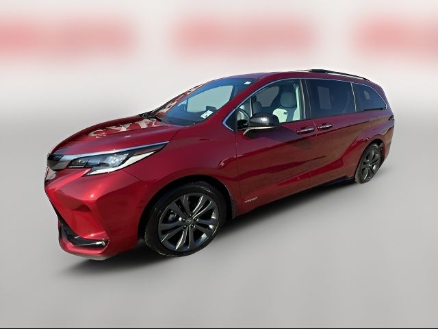 2021 Toyota Sienna XSE