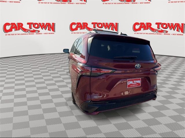 2021 Toyota Sienna XSE