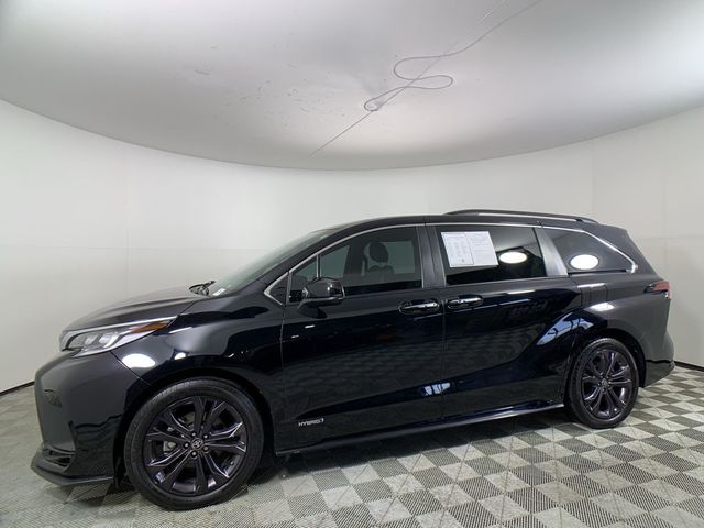 2021 Toyota Sienna XSE