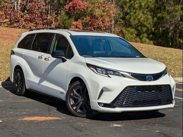 2021 Toyota Sienna XSE