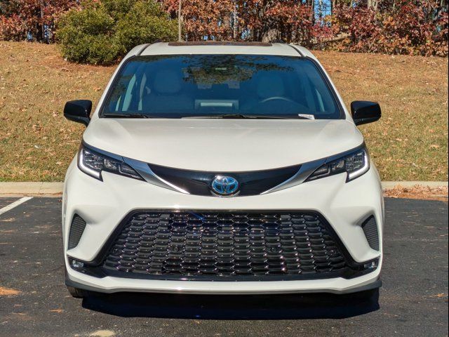 2021 Toyota Sienna XSE