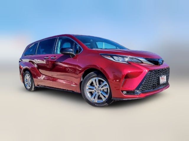 2021 Toyota Sienna XSE