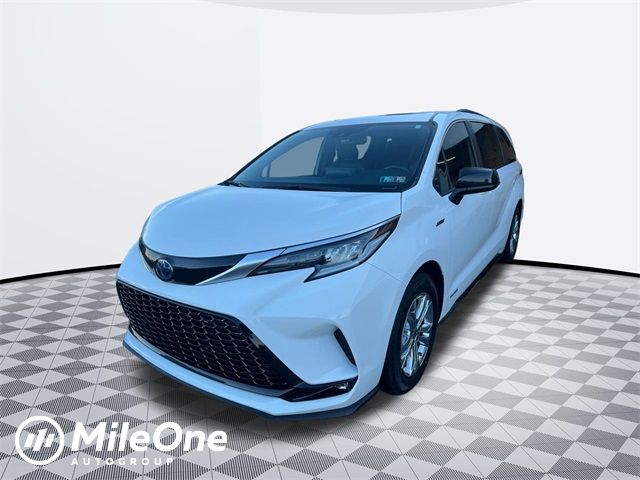 2021 Toyota Sienna XSE