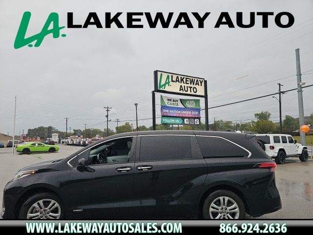 2021 Toyota Sienna XSE