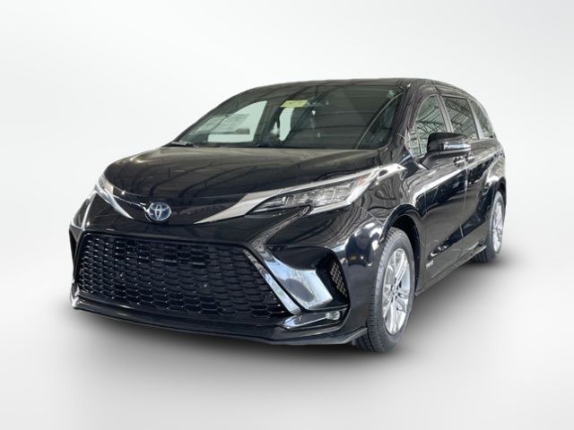 2021 Toyota Sienna XSE