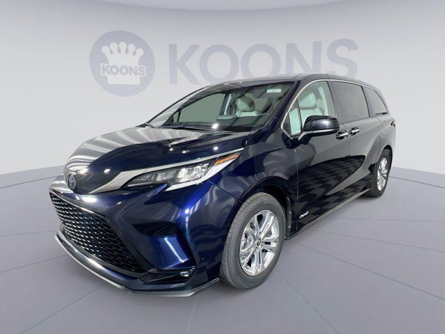 2021 Toyota Sienna XSE