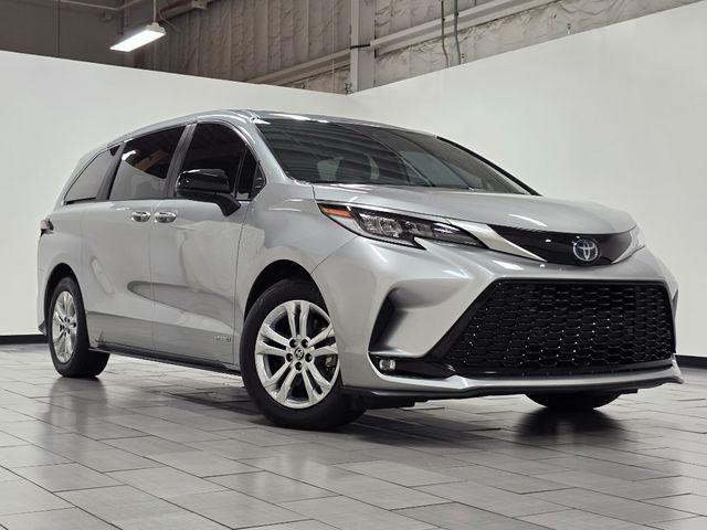 2021 Toyota Sienna XSE