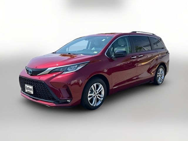 2021 Toyota Sienna XSE