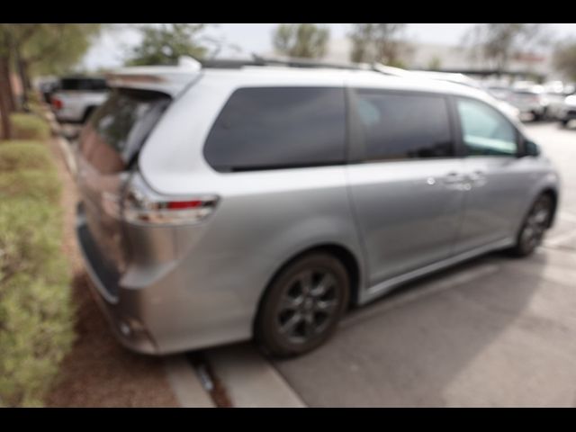 2021 Toyota Sienna XSE