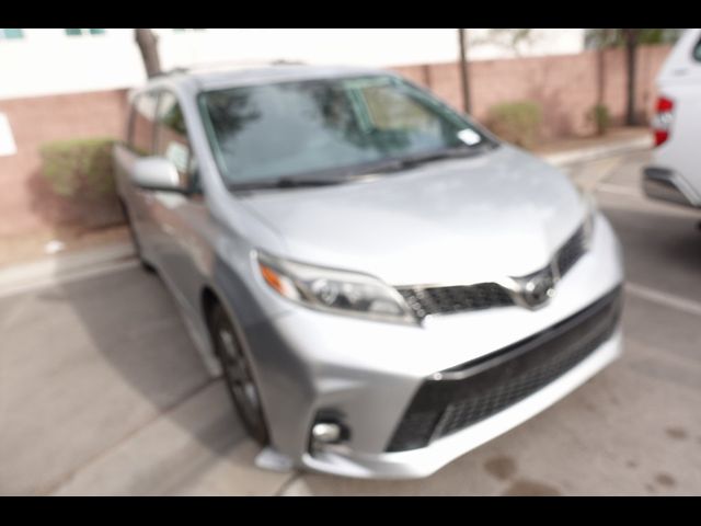 2021 Toyota Sienna XSE