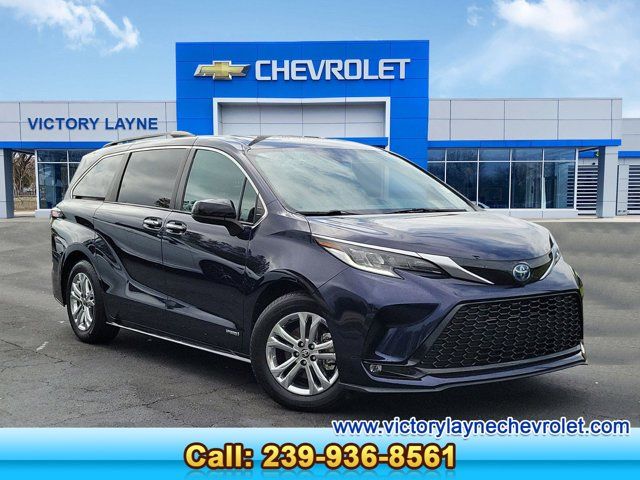 2021 Toyota Sienna XSE