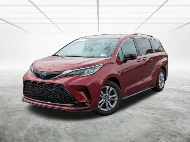 2021 Toyota Sienna XSE