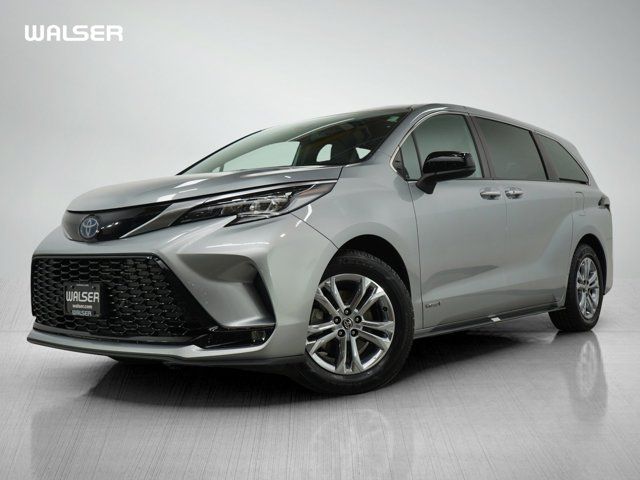 2021 Toyota Sienna XSE