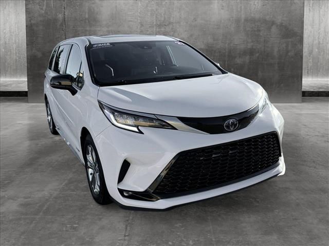 2021 Toyota Sienna XSE